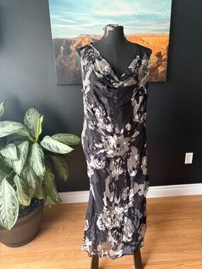 Women's Black and Gray Floral Cowl Neck